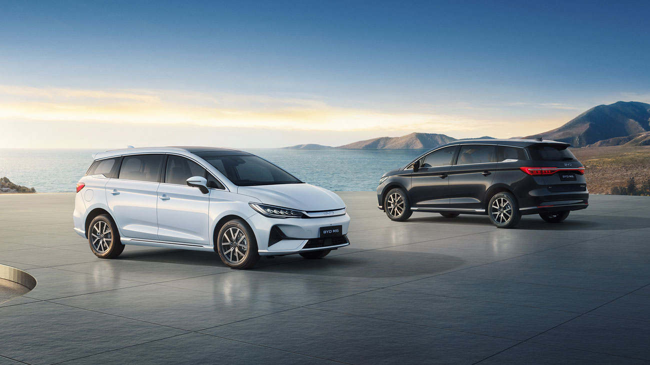 BYD M6